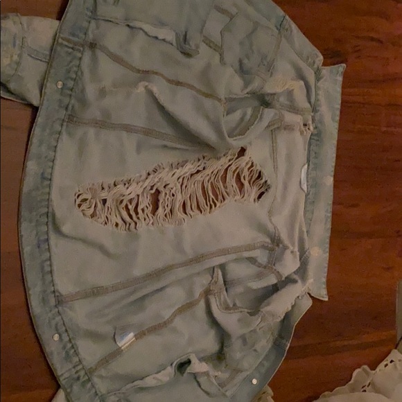 Jean jacket - Picture 3 of 4